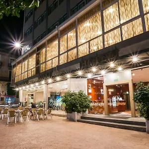 *** Hotel Gaudi Espanha